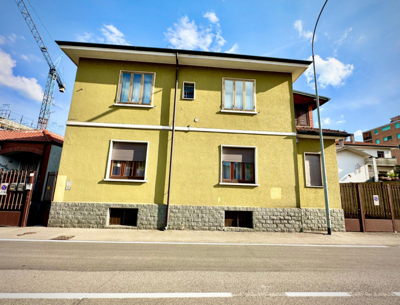 Bareggio Vendita Villa moderna