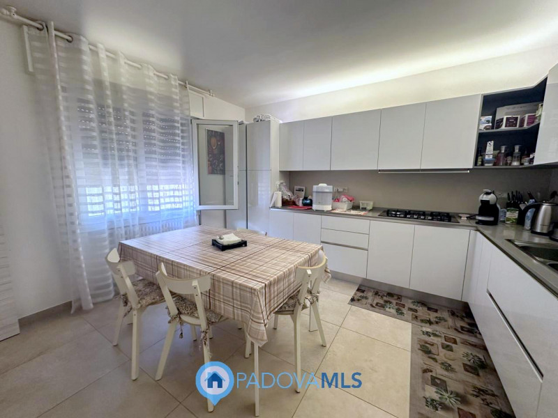 Immobile in esclusiva al Gruppo Padova MLS.

Scopri un'opportunità unica per diventare proprietar...