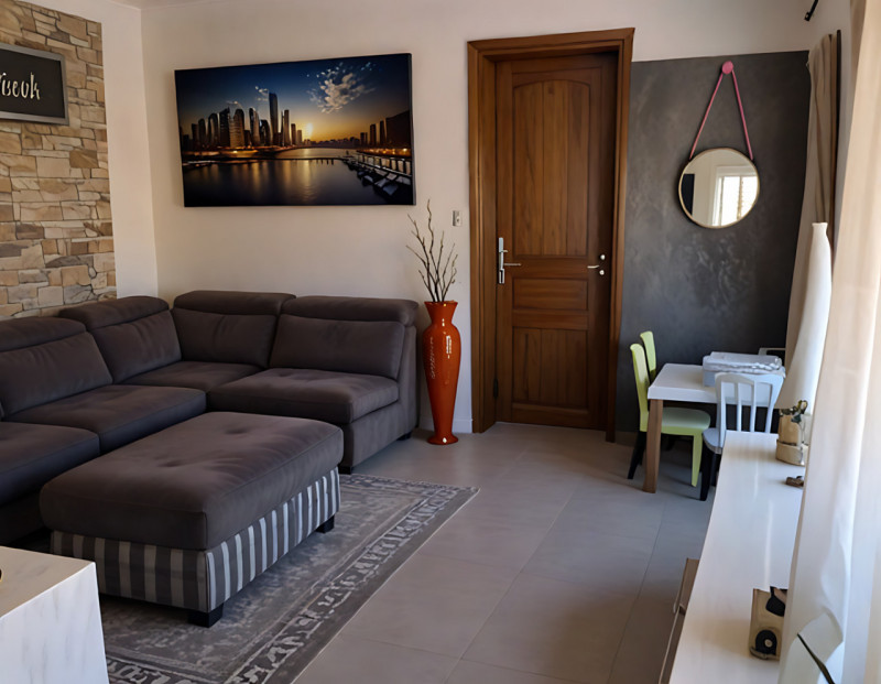 (Per INFO Sara 351 9614491) A Treviso, in contesto tranquillo e riservato, in zona Selvana, propo...