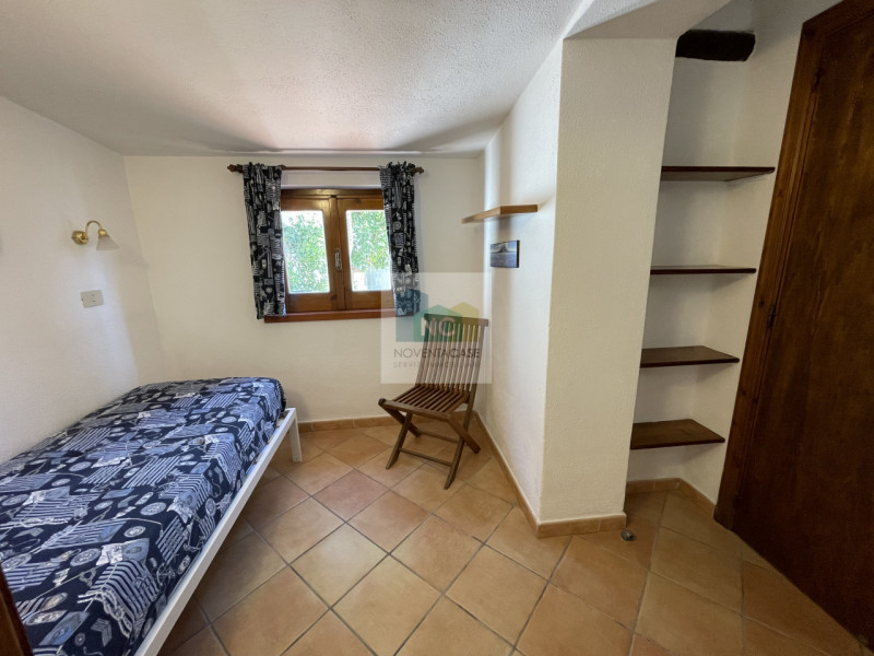 Situato nel cuore di Panza, una delle località più incantevoli del comune di Forio, proponiamo in...