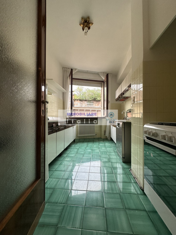 Annuncio dedicato alla locazione per STUDENTI UNIVERSITARI: Se state cercando un'abitazione spazi...