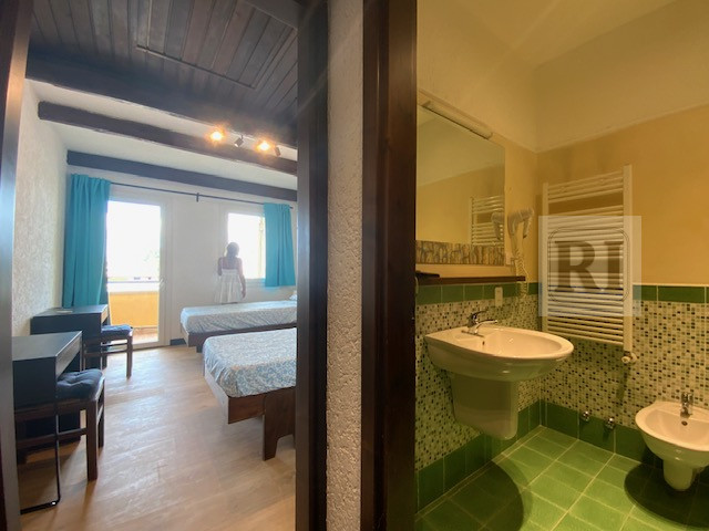 Cerchi indipendenza ma anche vita di comunità?
Le nostre camere singole offrono privacy e comfort...