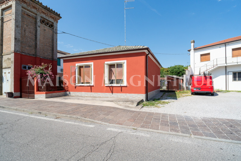Mesola Vendita Casa singola terratetto
