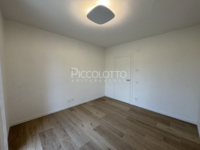 Rif. A5328 - Asolo, splendida abitazione indipendente, recentemente ristrutturata, disponibile in...