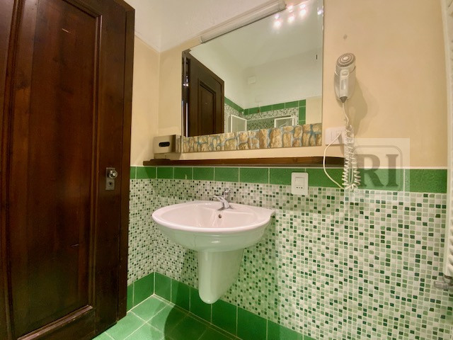 Cerchi indipendenza ma anche vita di comunità?
Le nostre camere singole offrono privacy e comfort...