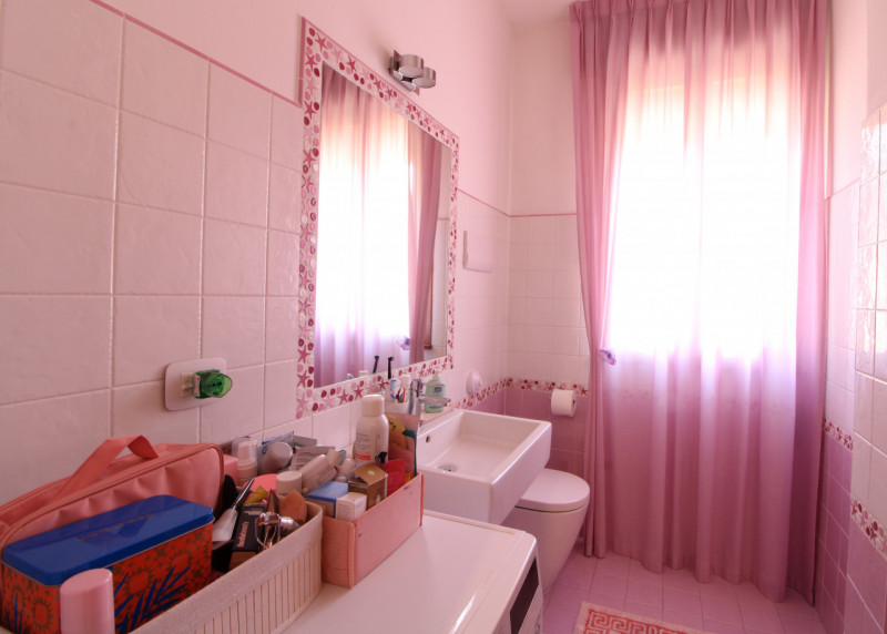 MONSELICE: proponiamo in vendita un luminoso e spazioso appartamento quadrilocale di ben 140 mq s...