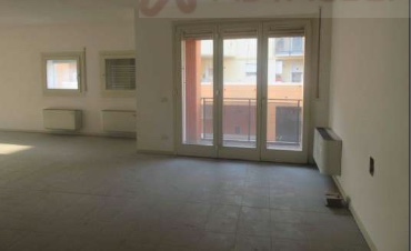 CHIAMPO (VI) PIAZZALE MARIANO RUMOR 12 - Piena proprietà di  ufficio al piano primo, in posizione...