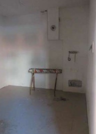 CHIAMPO (VI) PIAZZALE MARIANO RUMOR 18 - Piena proprietà di negozio al piano terra, che affaccia ...