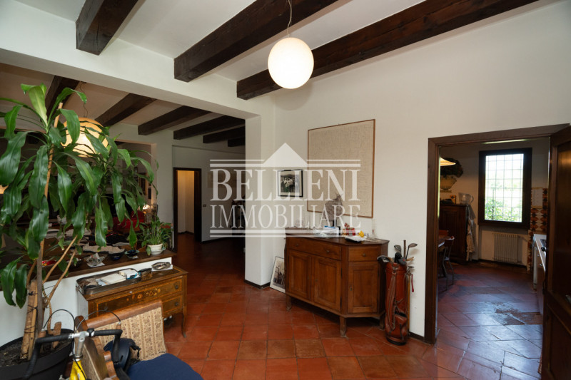 ANCONETTA- Proponiamo in vendita esclusiva villa singola di ampia metratura (circa 250 mq) costru...