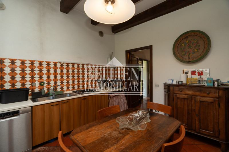 ANCONETTA- Proponiamo in vendita esclusiva villa singola di ampia metratura (circa 250 mq) costru...