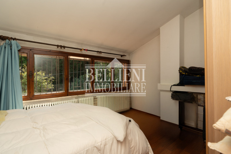 ANCONETTA- Proponiamo in vendita esclusiva villa singola di ampia metratura (circa 250 mq) costru...