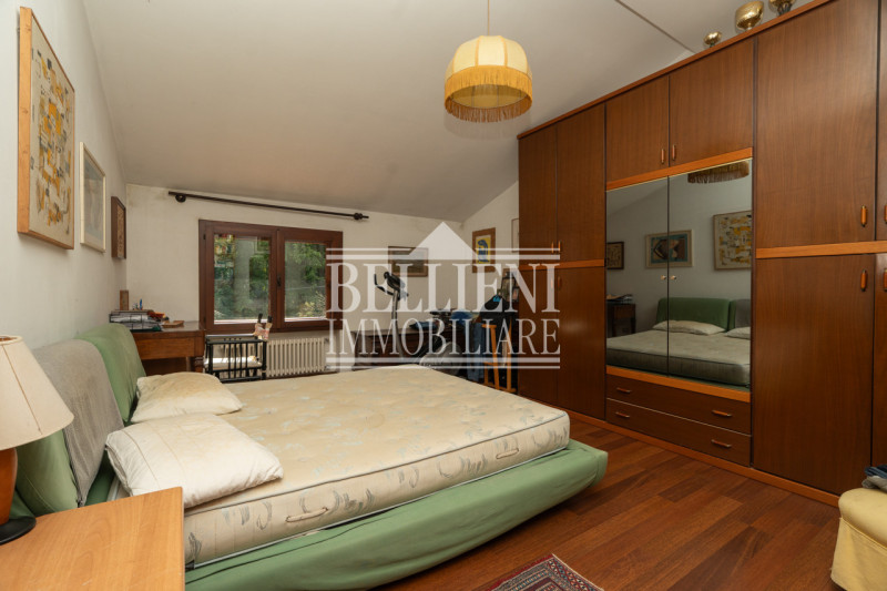 ANCONETTA- Proponiamo in vendita esclusiva villa singola di ampia metratura (circa 250 mq) costru...