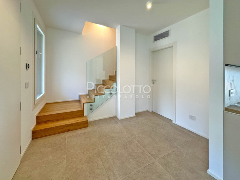 Rif. A5100 - Cavaso del Tomba, nuova villetta bifamiliare ubicata in zona tranquilla a pochi minu...