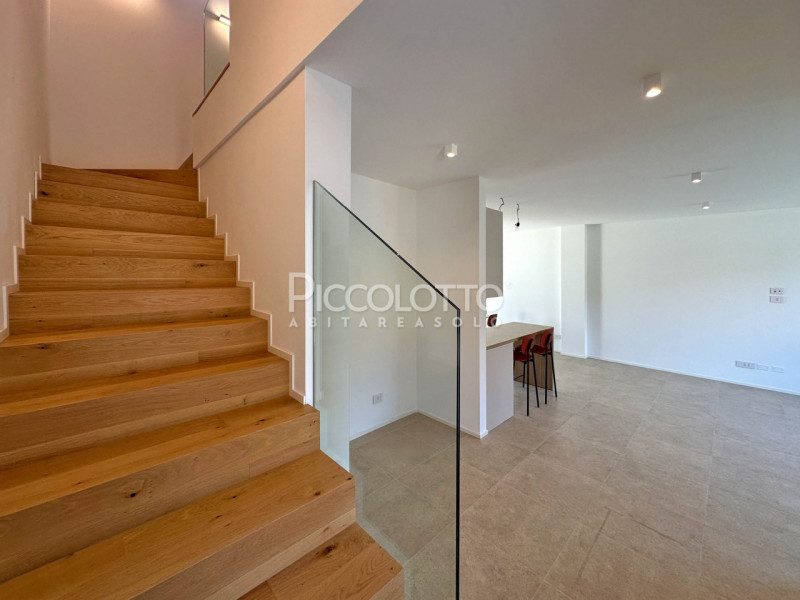 Rif. A5100 - Cavaso del Tomba, nuova villetta bifamiliare ubicata in zona tranquilla a pochi minu...