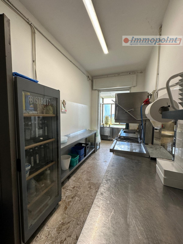 Situato a Crosara di Marostica su una strada di passaggio che conduce all'Altopiano di Asiago, sp...