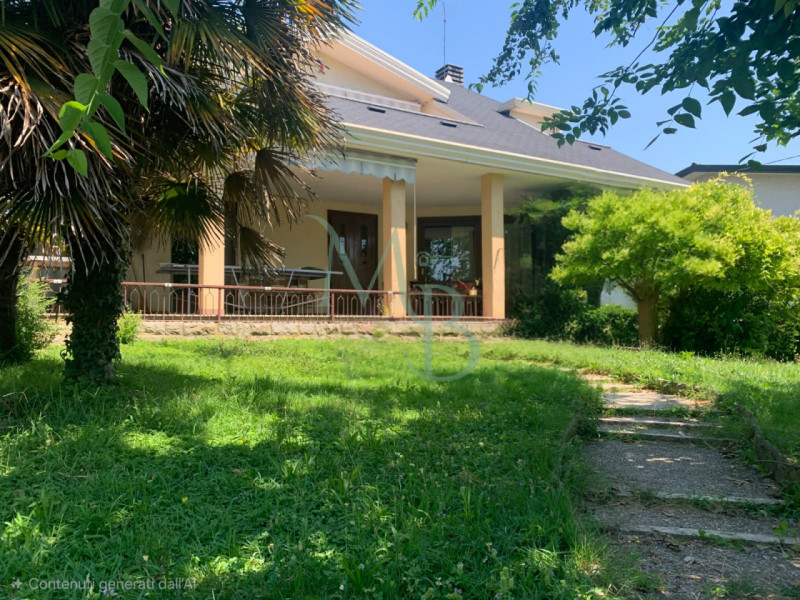 VIGONZA, PERAGA - Immobiliare MB è lieta di presentare questa villa singola su piani sfalsati, in...