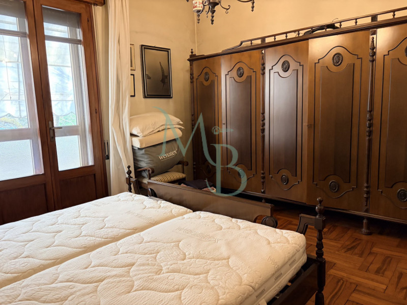 VIGONZA, PERAGA - Immobiliare MB è lieta di presentare questa villa singola su piani sfalsati, in...