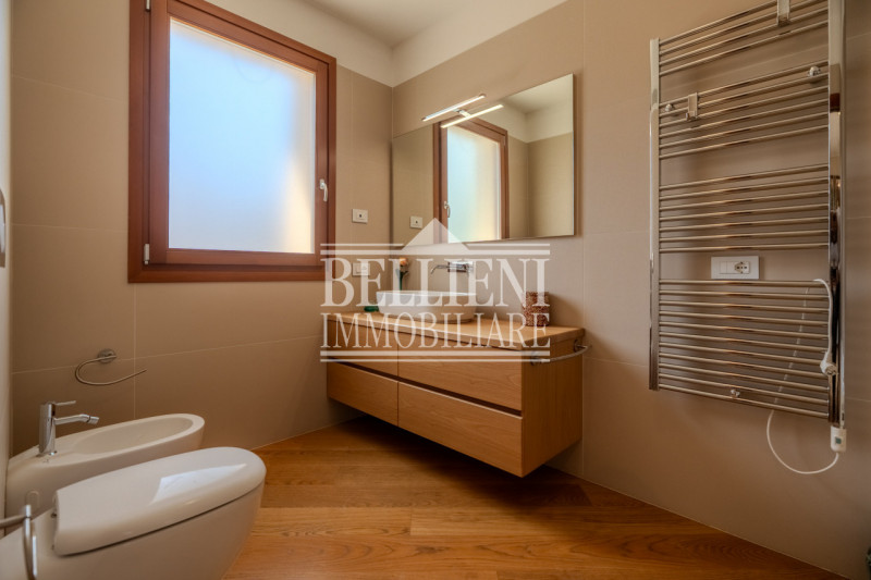 BORGO CASALE- In zona interna e tranquilla a cinque minuti a piedi dal centro storico di Vicenza,...