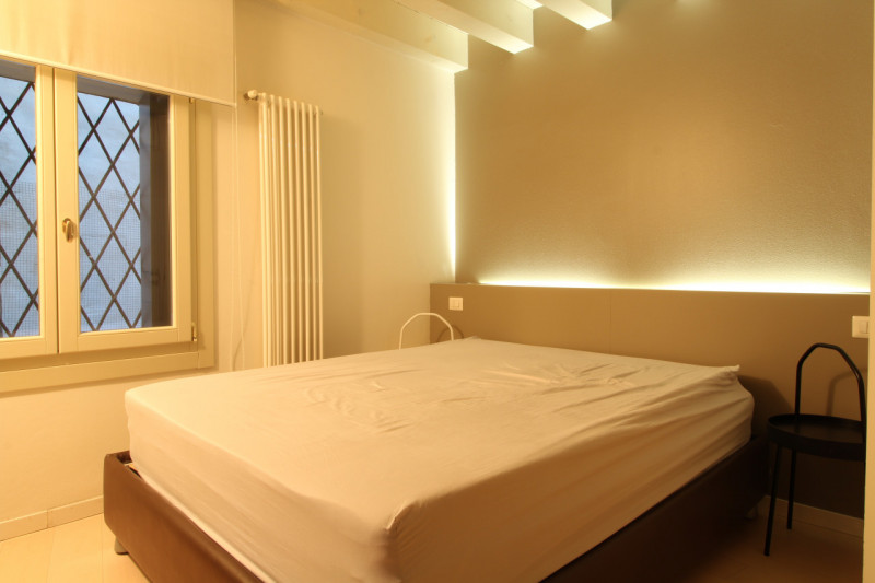 UBICAZIONE E CONTESTO

Nel pieno centro storico di Vicenza, a pochi passi dalla Basilica Palladia...