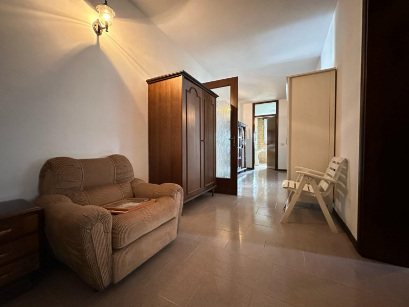 UBICAZIONE E CONTESTO

Nel comune di Torri di Quartesolo, in posizione strategica e allo stesso t...