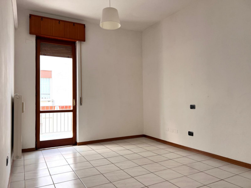 TRICAMERE CON TERRAZZA PANORAMICA DI 30MQ CON MAGNIFICA VISTA DUOMO

UBICAZIONE E CONTESTO

L'imm...