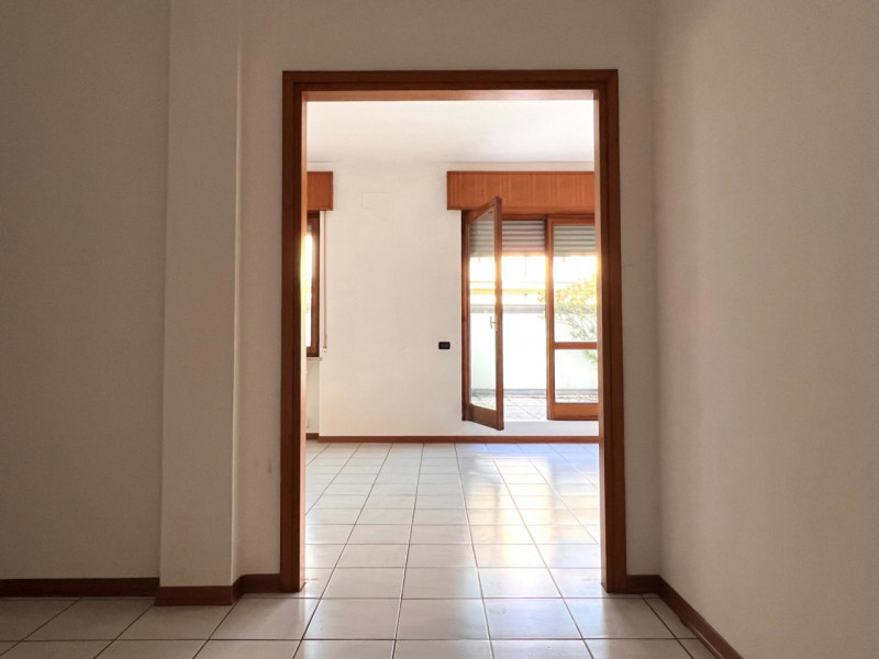 TRICAMERE CON TERRAZZA PANORAMICA DI 30MQ CON MAGNIFICA VISTA DUOMO

UBICAZIONE E CONTESTO

L'imm...