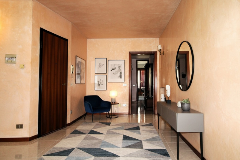 UBICAZIONE E CONTESTO

Nel cuore del centro storico di Vicenza, in una delle zone più ricercate e...