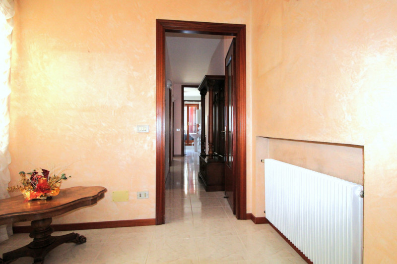 UBICAZIONE E CONTESTO

Nel cuore del centro storico di Vicenza, in una delle zone più ricercate e...