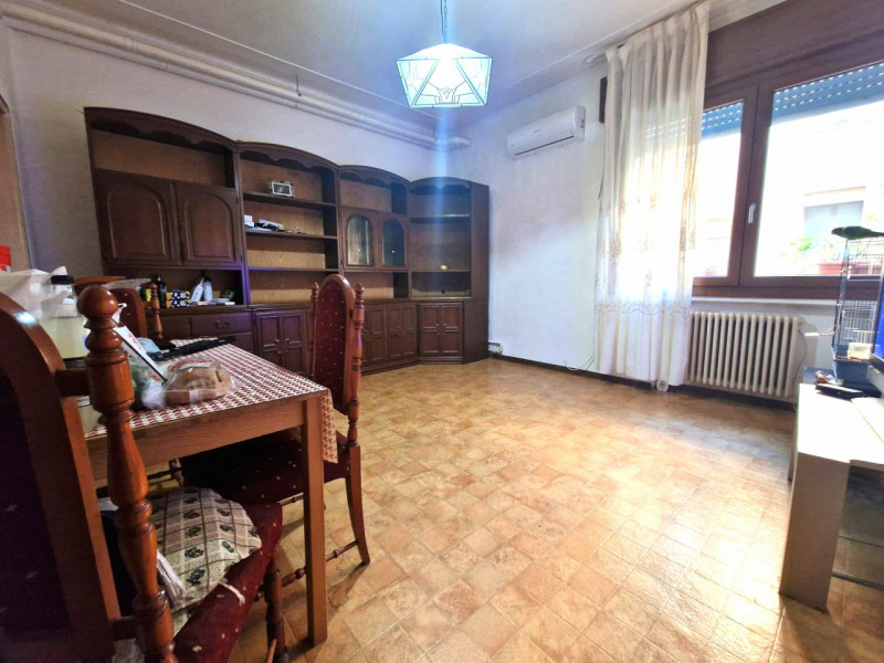 UBICAZIONE E CONTESTO

In zona comoda e ben servita di Vicenza, nelle immediate vicinanze dell’Os...