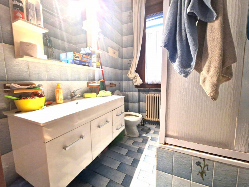 UBICAZIONE E CONTESTO

In zona comoda e ben servita di Vicenza, nelle immediate vicinanze dell’Os...