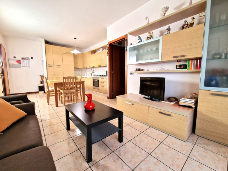 UBICAZIONE E CONTESTO

Nel comune di Torri di Quartesolo, in un contesto residenziale tranquillo ...