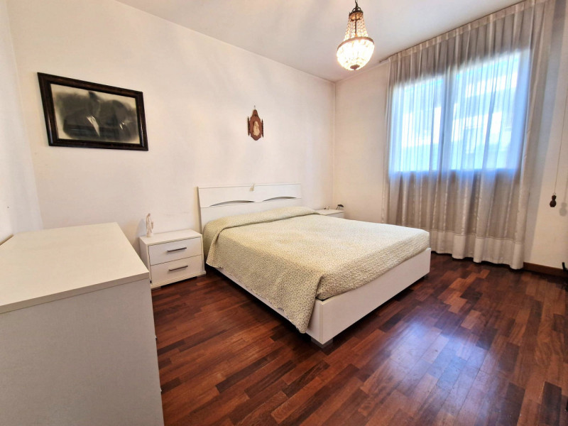 UBICAZIONE E CONTESTO

Nel comune di Torri di Quartesolo, in un contesto residenziale tranquillo ...