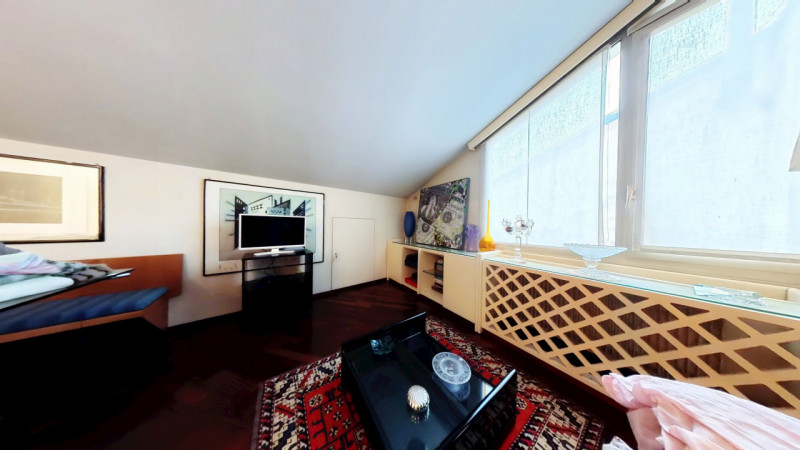 UBICAZIONE E CONTESTO

Nel cuore più autentico e prestigioso di Vicenza, affacciato direttamente ...