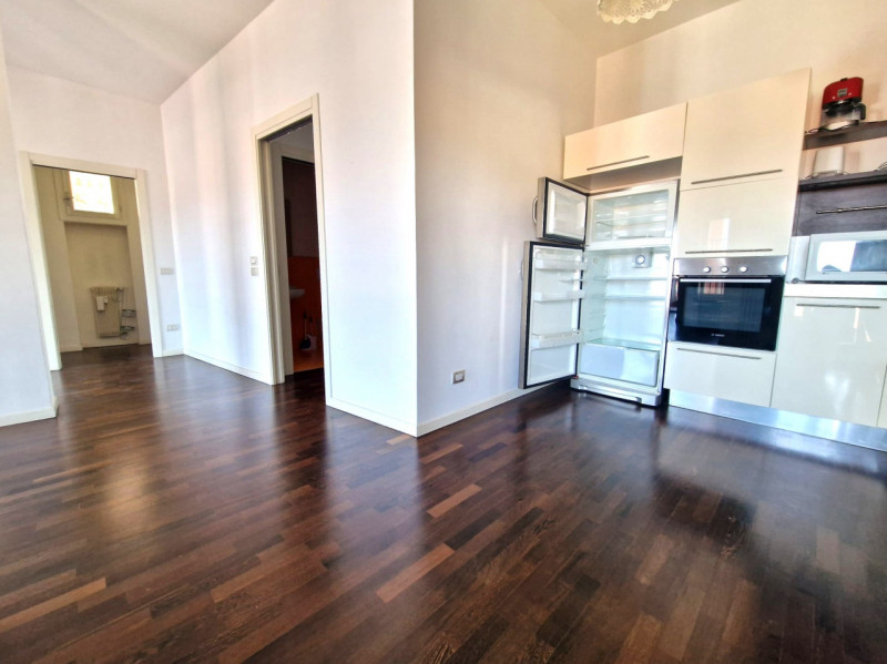 UBICAZIONE E CONTESTO

Nel quartiere San Marco, una delle zone residenziali più apprezzate e rich...