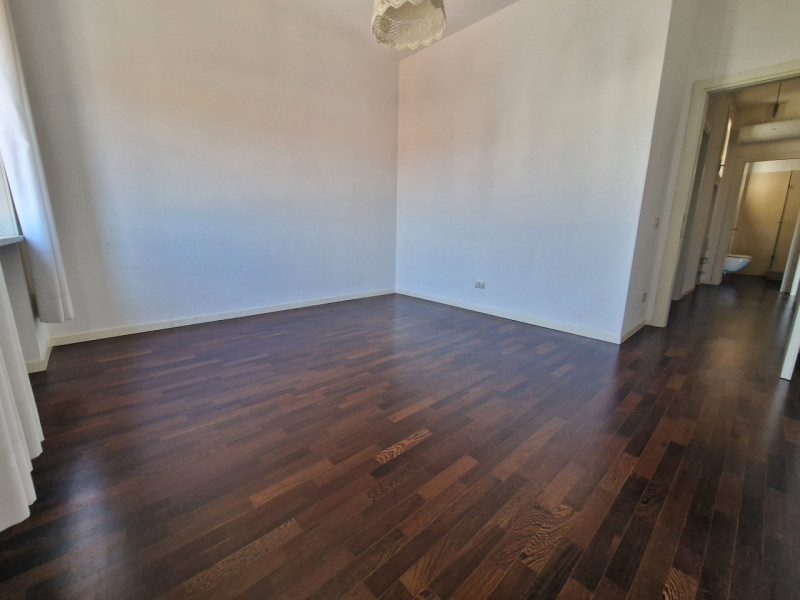 UBICAZIONE E CONTESTO

Nel quartiere San Marco, una delle zone residenziali più apprezzate e rich...