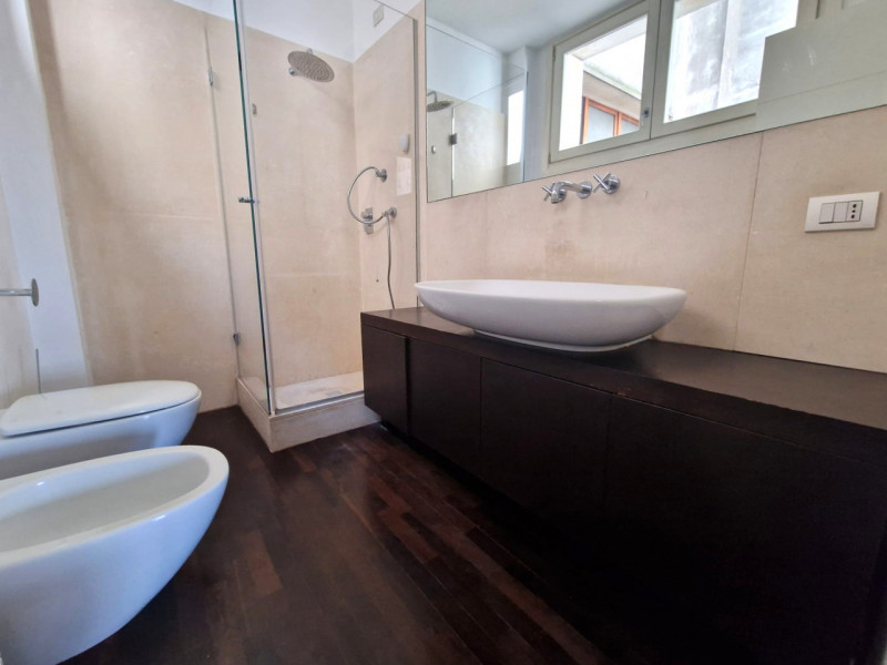UBICAZIONE E CONTESTO

Nel quartiere San Marco, una delle zone residenziali più apprezzate e rich...