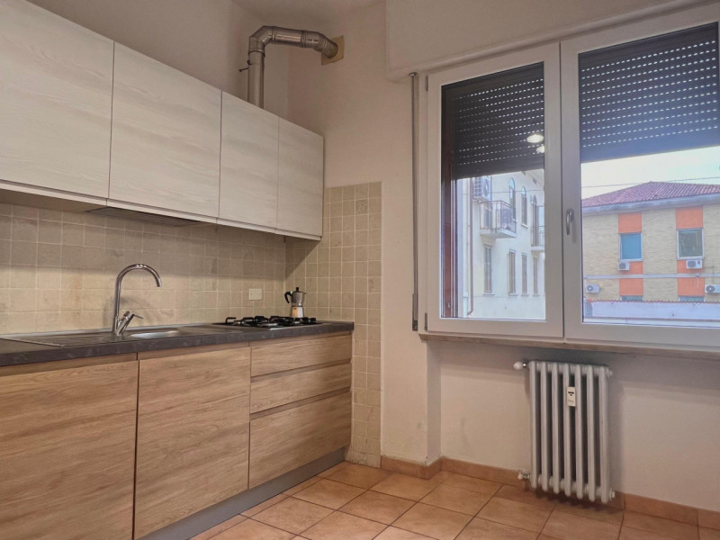 UBICAZIONE E CONTESTO

In una zona comoda e ben servita di Vicenza, proponiamo un appartamento si...