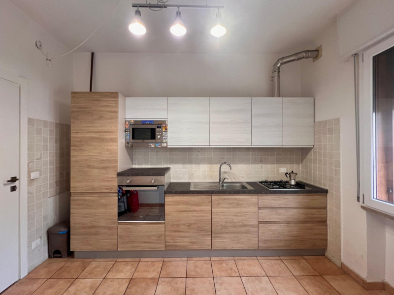 UBICAZIONE E CONTESTO

In una zona comoda e ben servita di Vicenza, proponiamo un appartamento si...