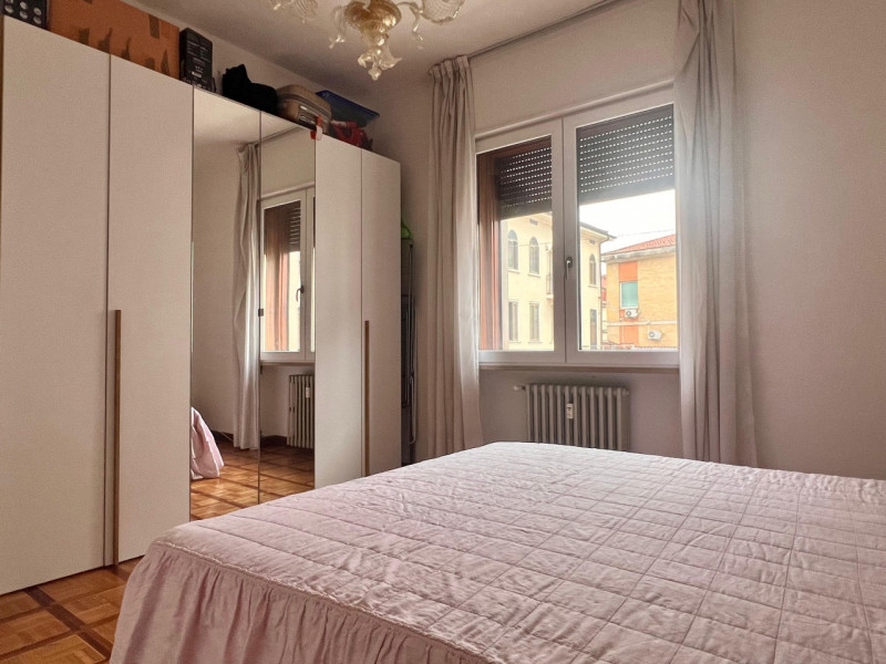 UBICAZIONE E CONTESTO

In una zona comoda e ben servita di Vicenza, proponiamo un appartamento si...