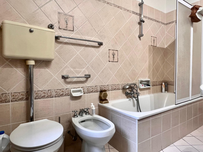 UBICAZIONE E CONTESTO

In una zona comoda e ben servita di Vicenza, proponiamo un appartamento si...