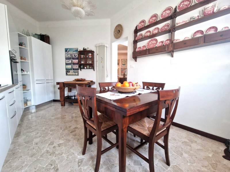 UBICAZIONE E CONTESTO

Nel cuore del centro storico di Vicenza, in una delle zone più ambite e co...