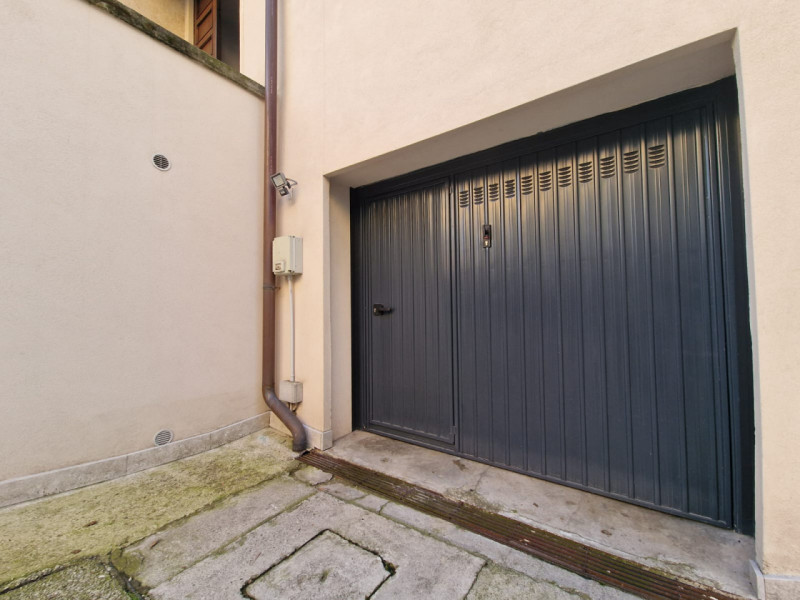 UBICAZIONE E CONTESTO

Nel cuore del centro storico di Vicenza, in una delle zone più ambite e co...