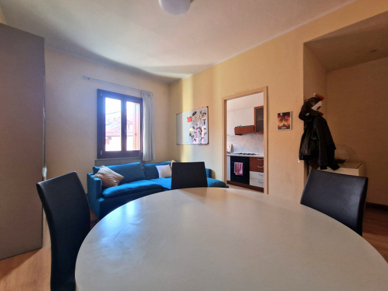 UBICAZIONE E CONTESTO

Nel cuore del centro storico di Vicenza, a pochi passi dalla prestigiosa B...