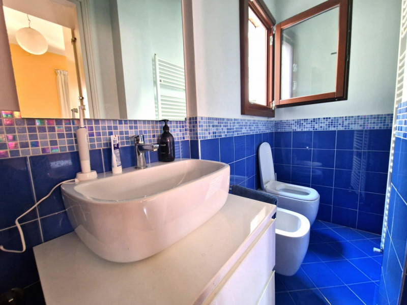 UBICAZIONE E CONTESTO

Nel cuore del centro storico di Vicenza, a pochi passi dalla prestigiosa B...