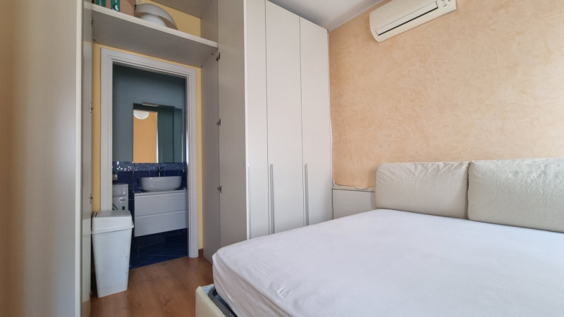 UBICAZIONE E CONTESTO

Nel cuore del centro storico di Vicenza, a pochi passi dalla prestigiosa B...