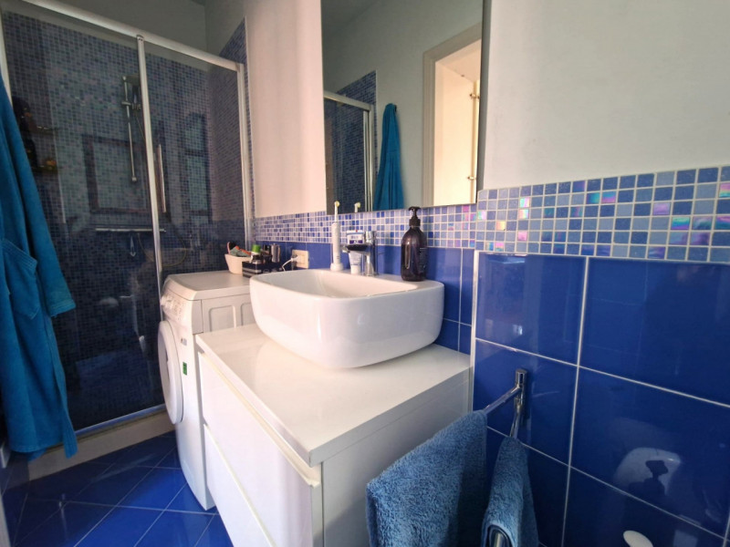 UBICAZIONE E CONTESTO

Nel cuore del centro storico di Vicenza, a pochi passi dalla prestigiosa B...