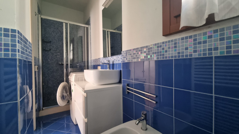 UBICAZIONE E CONTESTO

Nel cuore del centro storico di Vicenza, a pochi passi dalla prestigiosa B...