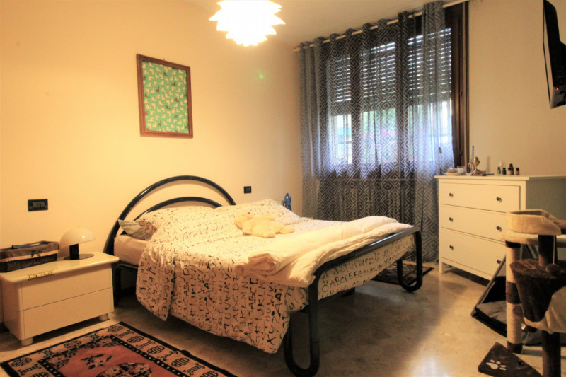 Proponiamo bilocale in centro storico sito al piano terra. L'immobile viene locato completamente ...