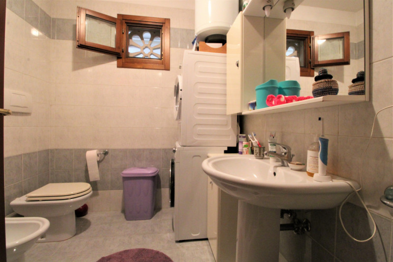 Proponiamo bilocale in centro storico sito al piano terra. L'immobile viene locato completamente ...