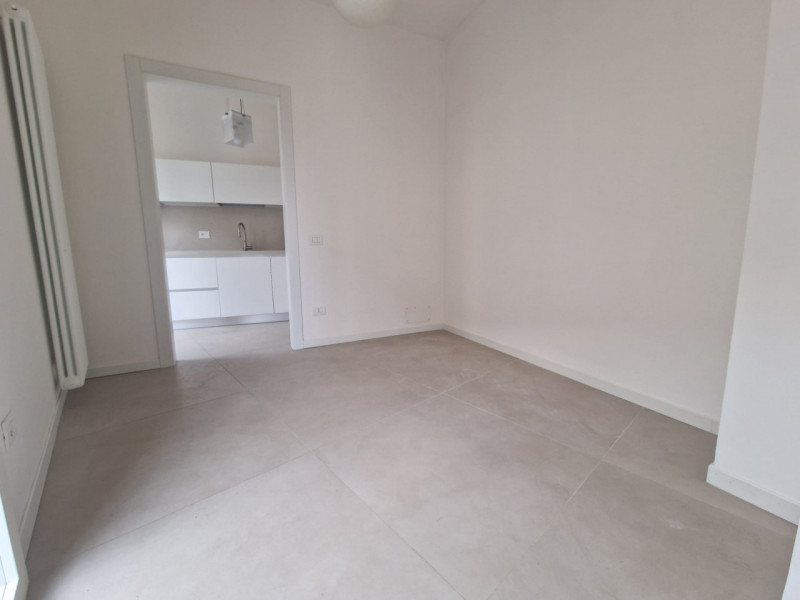 UBICAZIONE E CONTESTO

Nel cuore del centro storico di Vicenza, in Contrà San Pietro, a pochi pas...